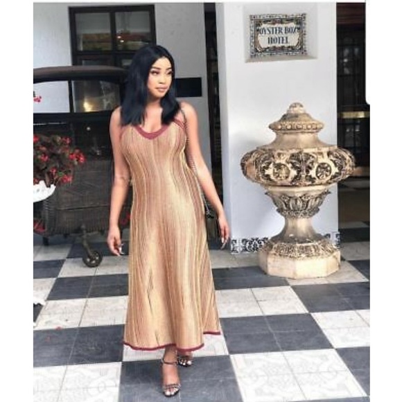 ZARA Limited Edition Dress with Metallic Thread - Picture 2 of 7